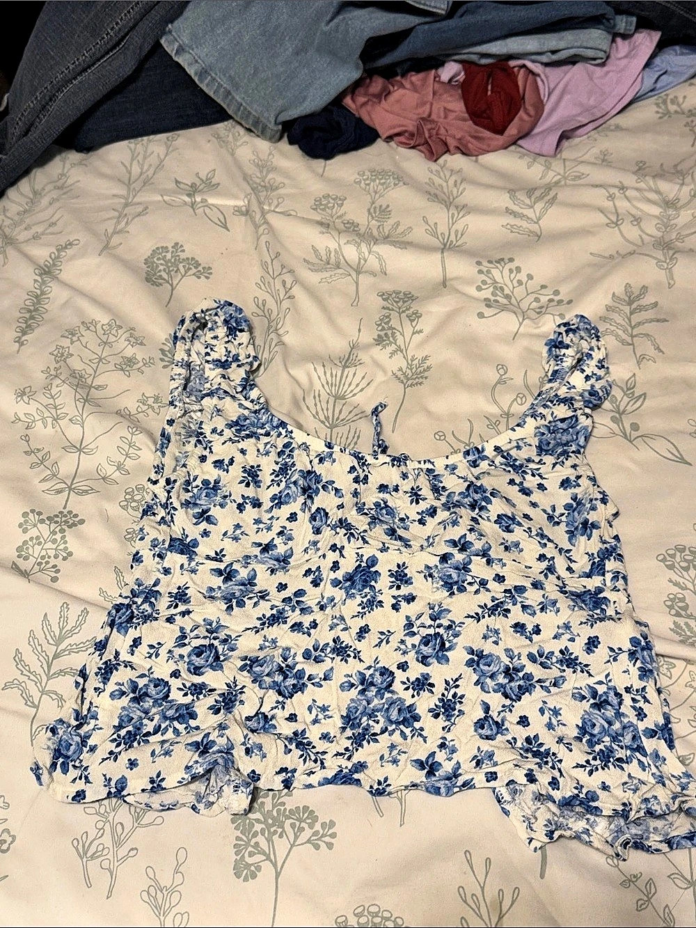No Boundaries Floral Tank Top in Blue & White Size XS